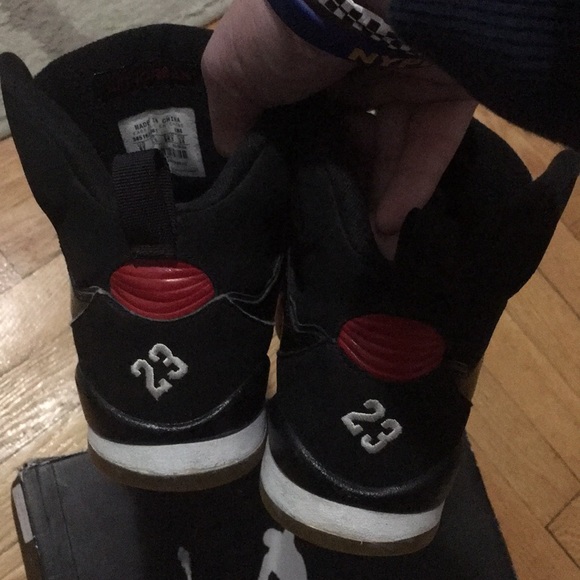 2009 vintage Air Jordan spike 5 sneakers